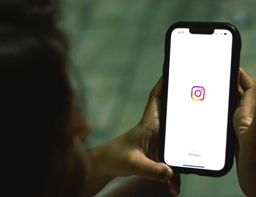 Zdjęcie do artykułu: Algorytm Instagrama 2025 – jak działa i jak go pokonać