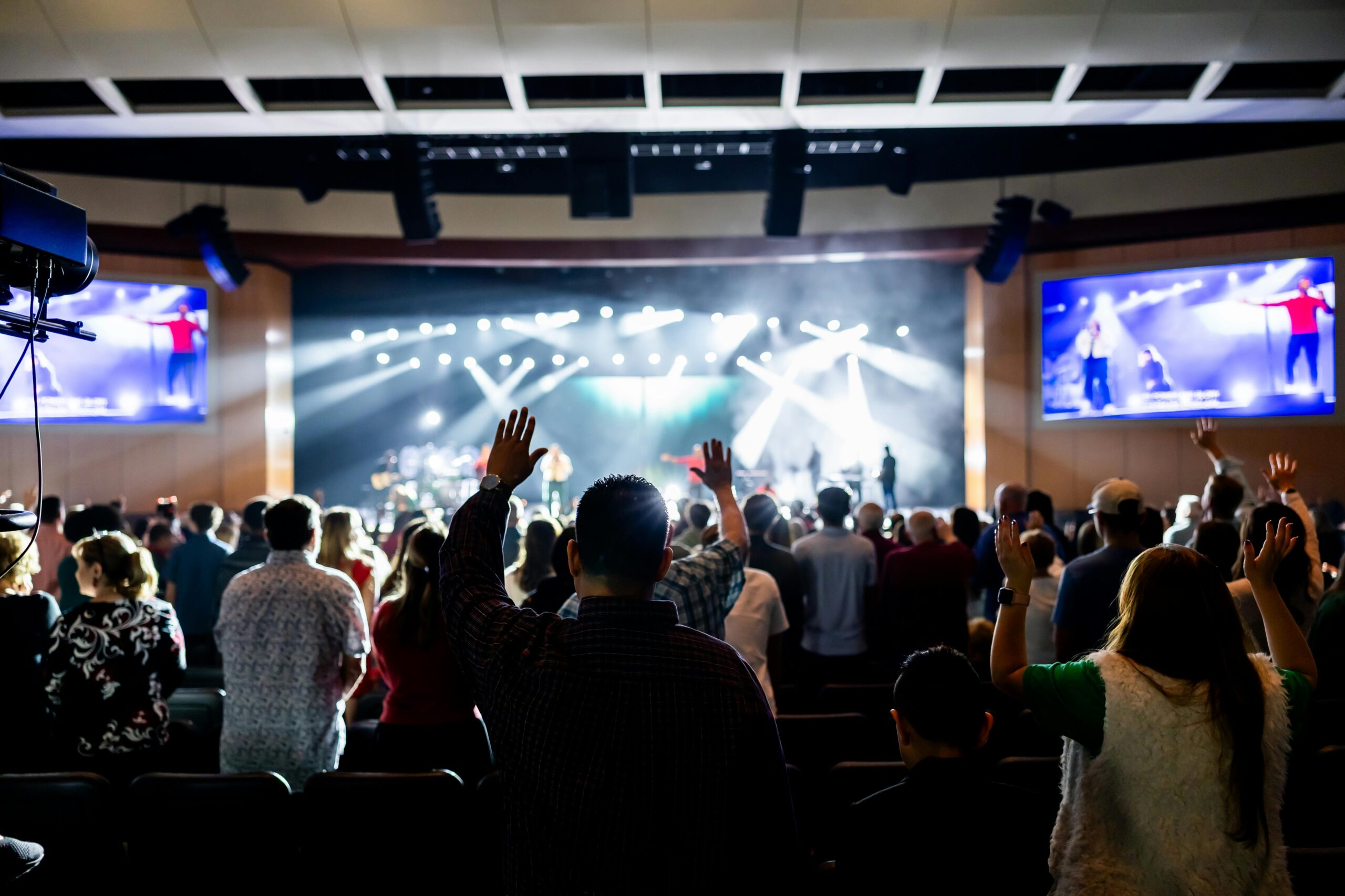 Zdjęcie do artykułu: Dlaczego aktorstwo teatralne różni się od filmowego?